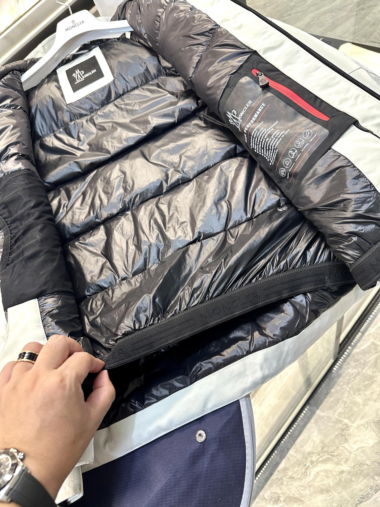 FashionForward Moncler Down Jackets 145695