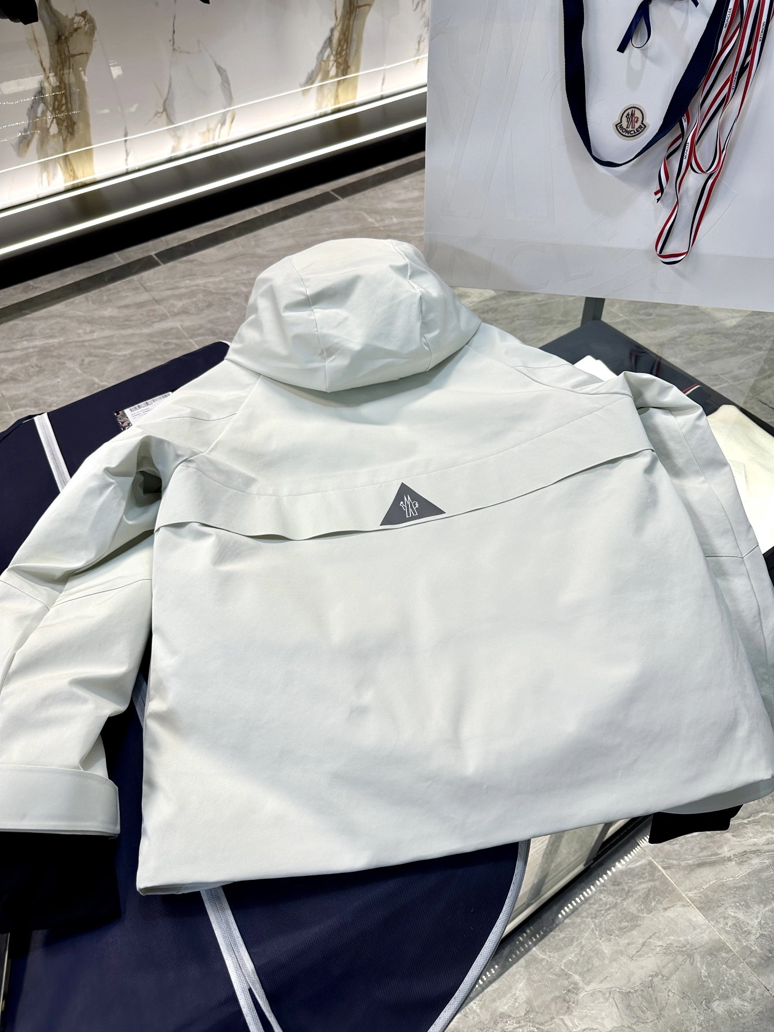FashionForward Moncler Down Jackets 145695