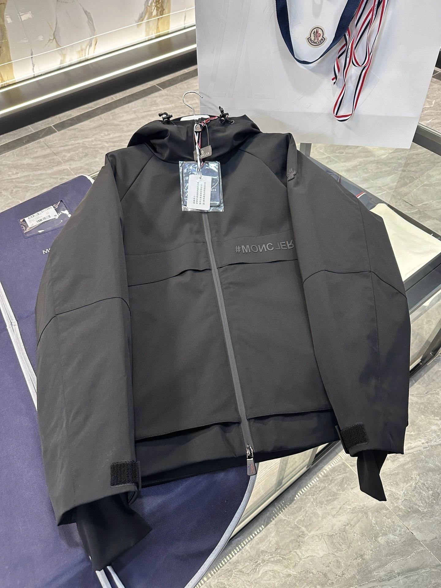 SoftTouch Moncler Down Jackets 145691