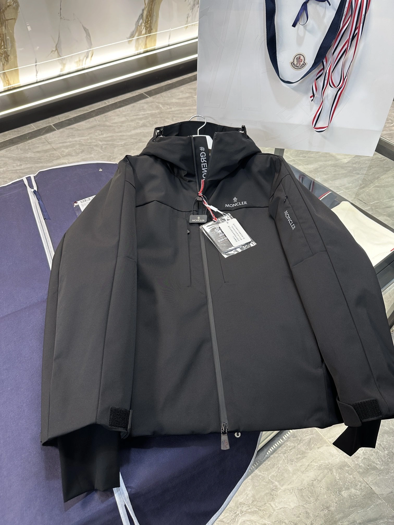 Moncler Down Jackets DailyWear 145690