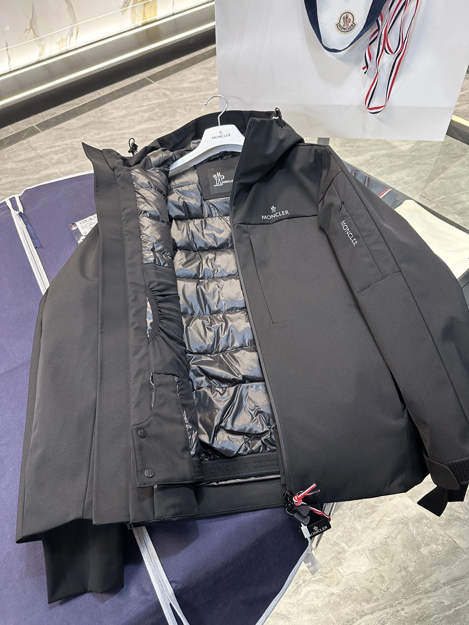 Moncler Down Jackets DailyWear 145690