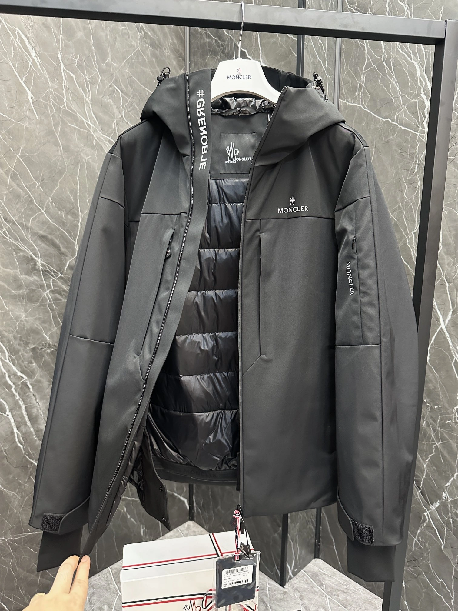 Bright Moncler Down Jackets 145688
