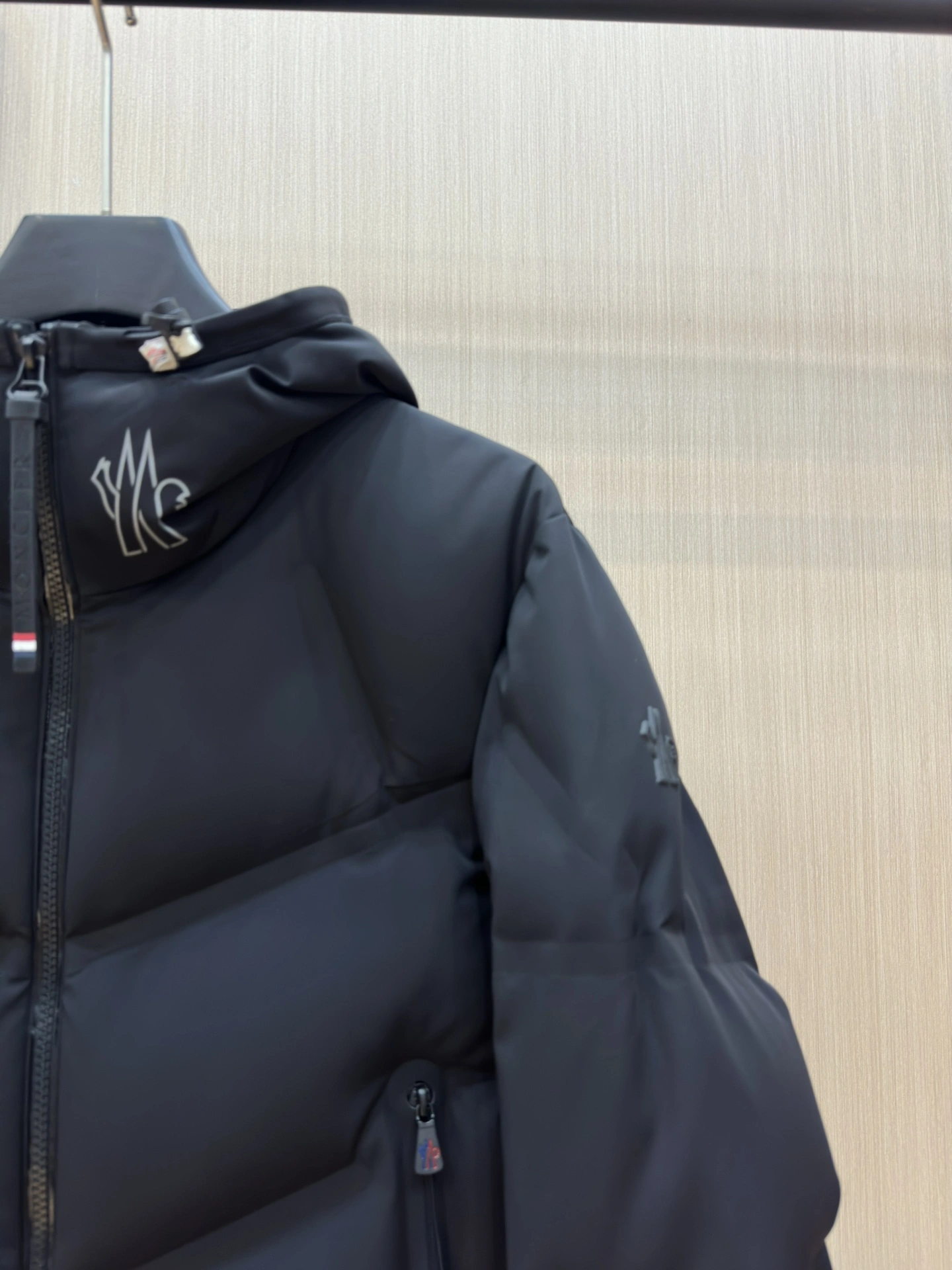 GoodFit Moncler Down Jackets 145685