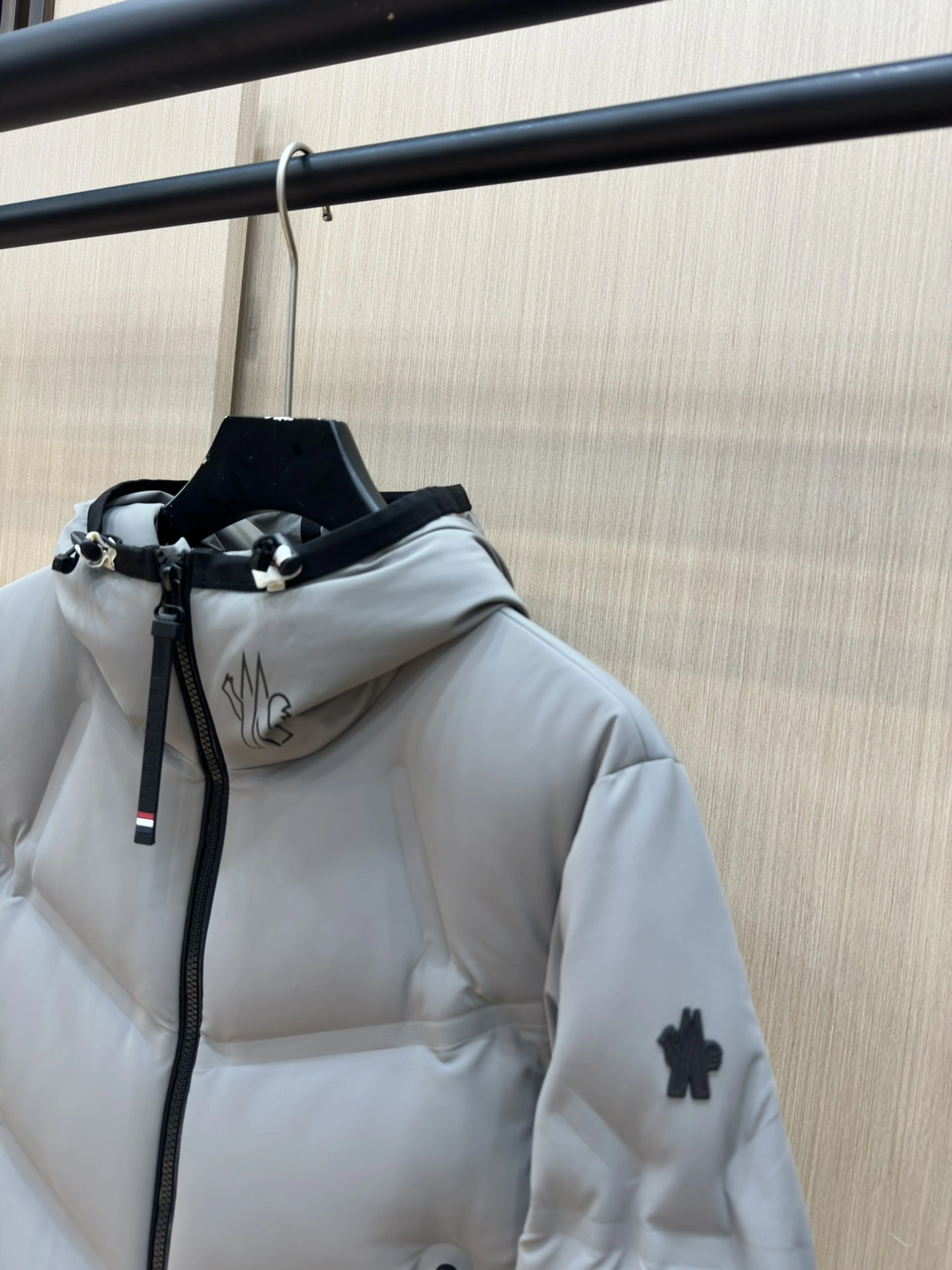 Moncler Down Jackets Cozy 145684