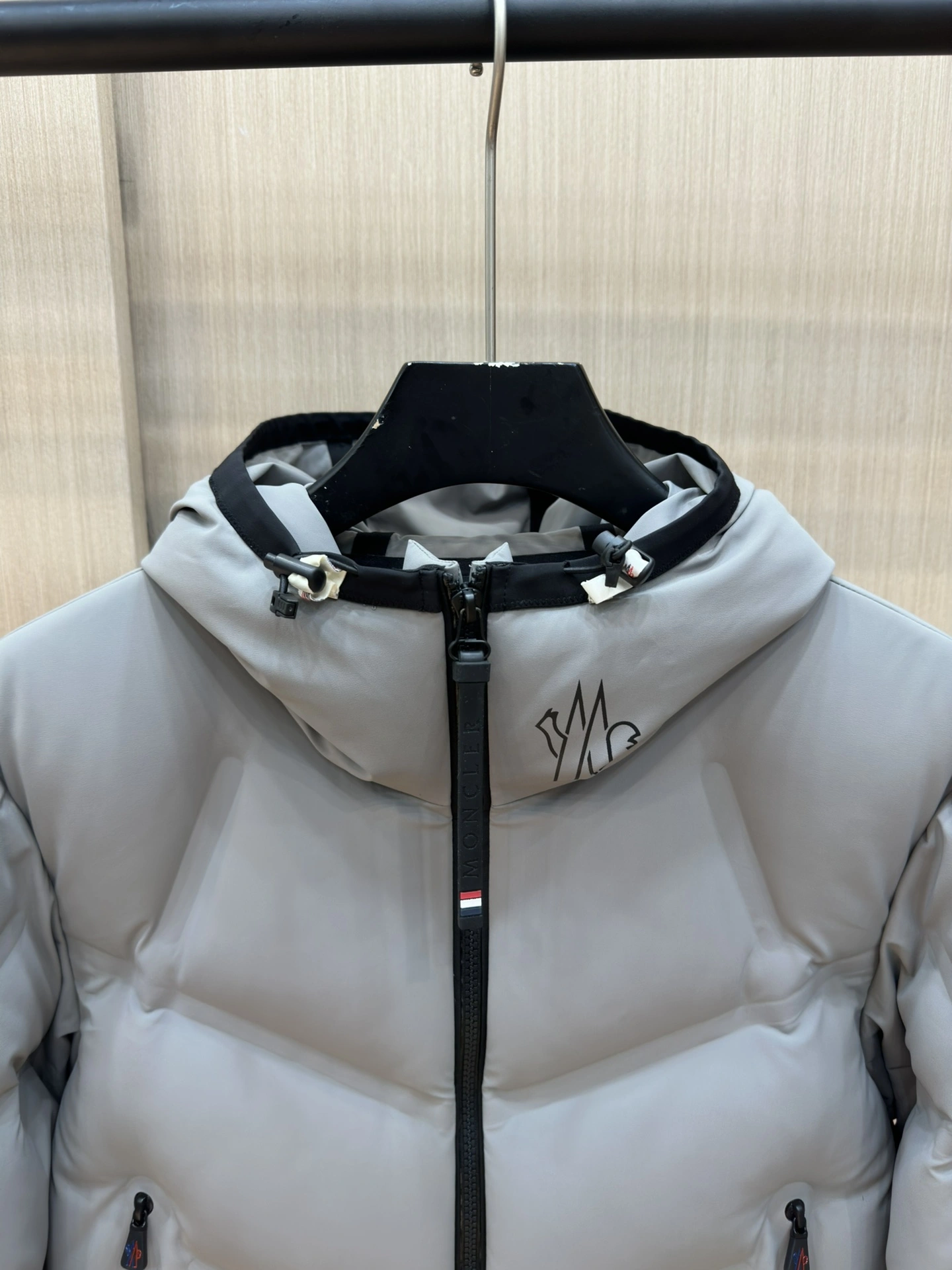 Moncler Down Jackets Cozy 145684