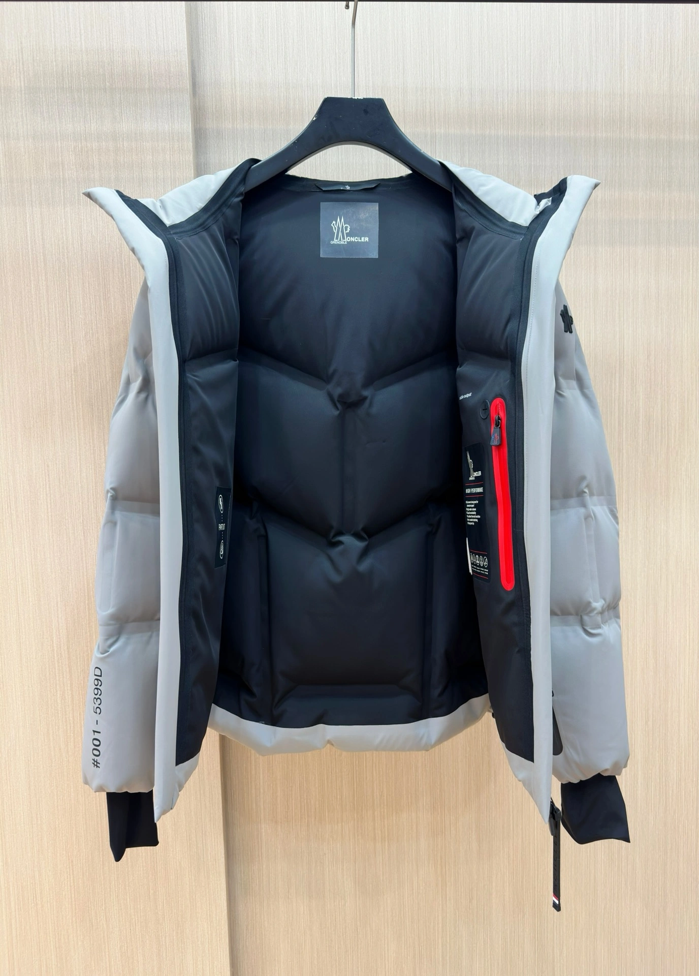 Moncler Down Jackets Cozy 145684