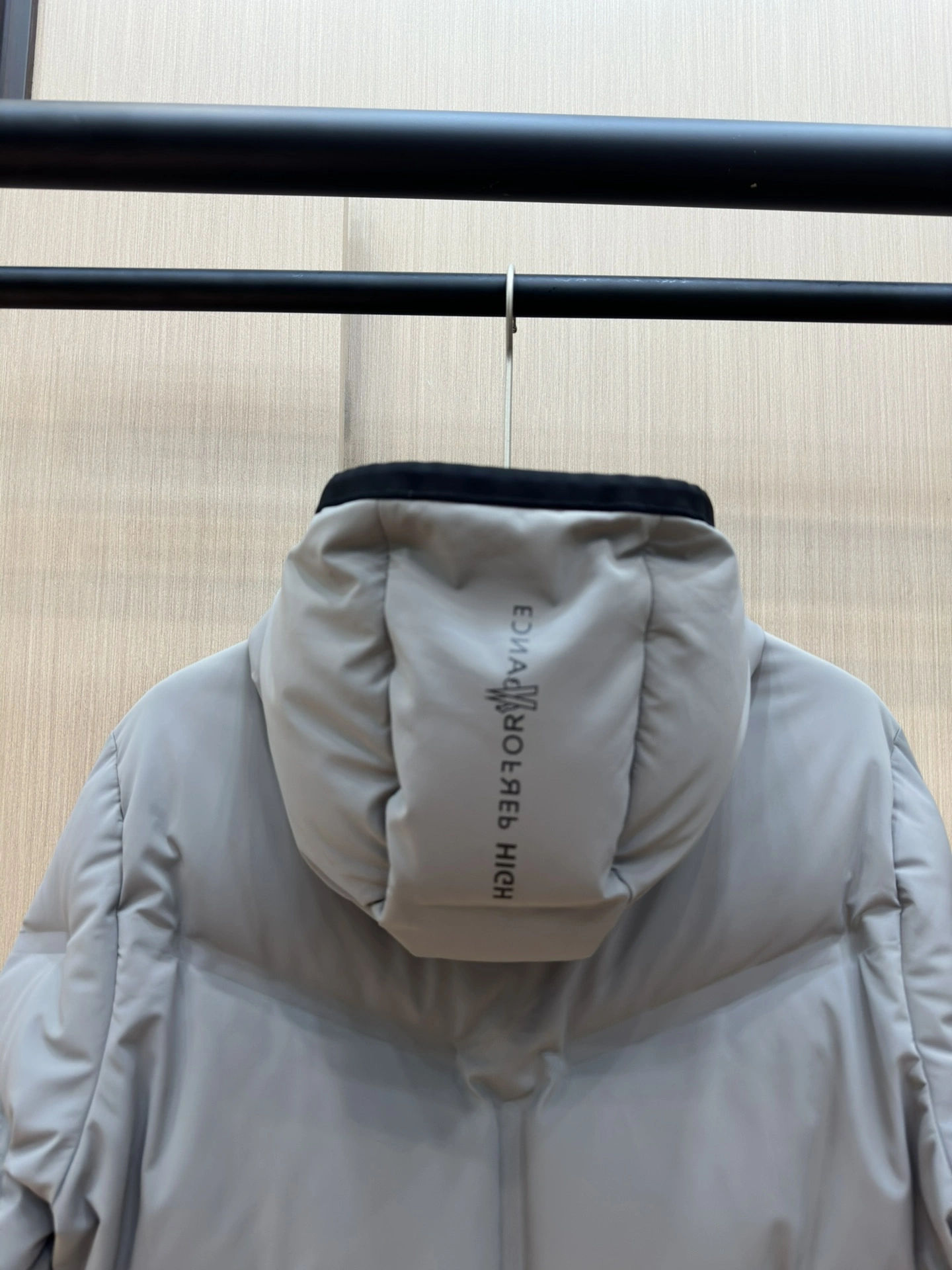 Moncler Down Jackets Cozy 145684