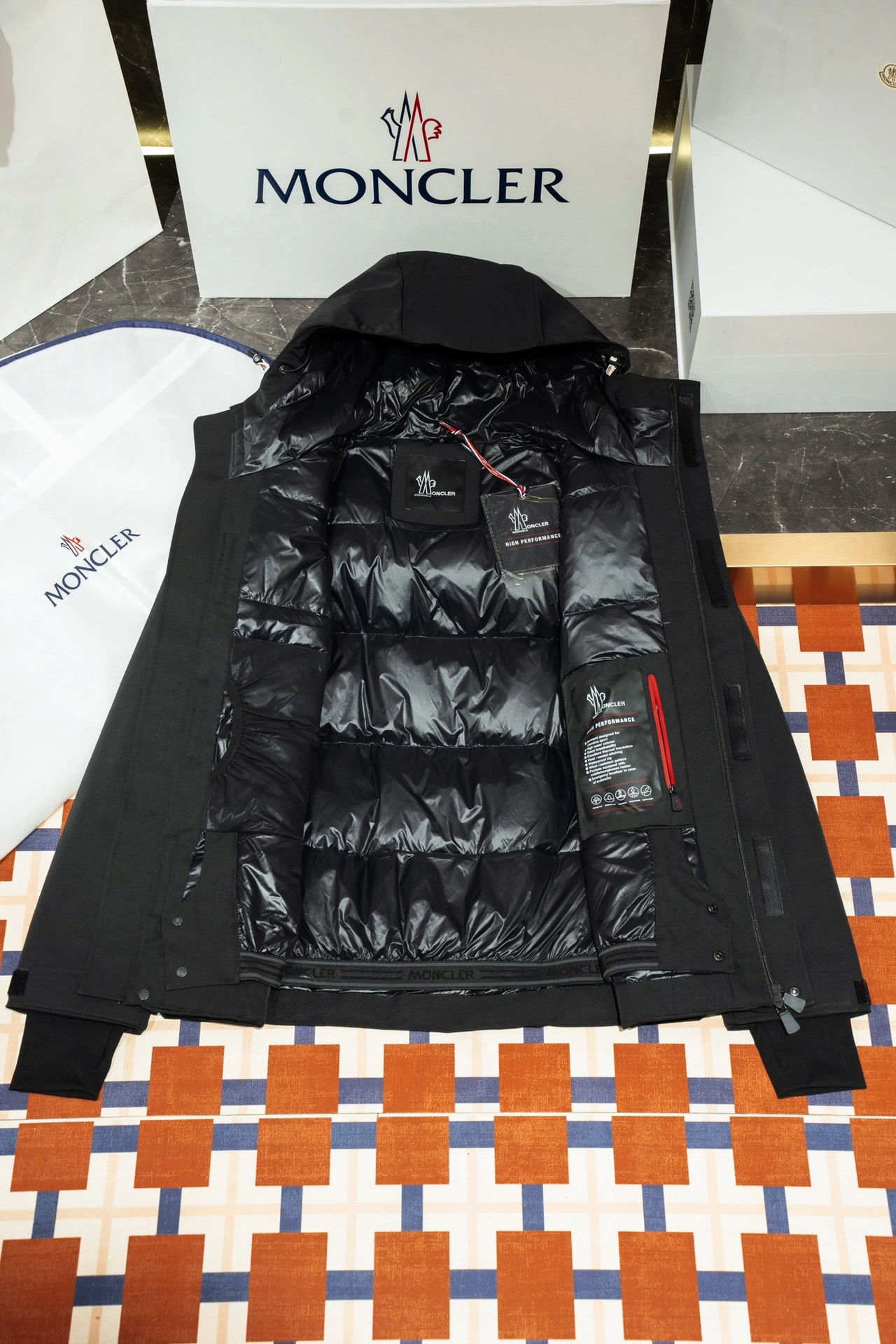 Effortless Moncler Down Jackets 145673
