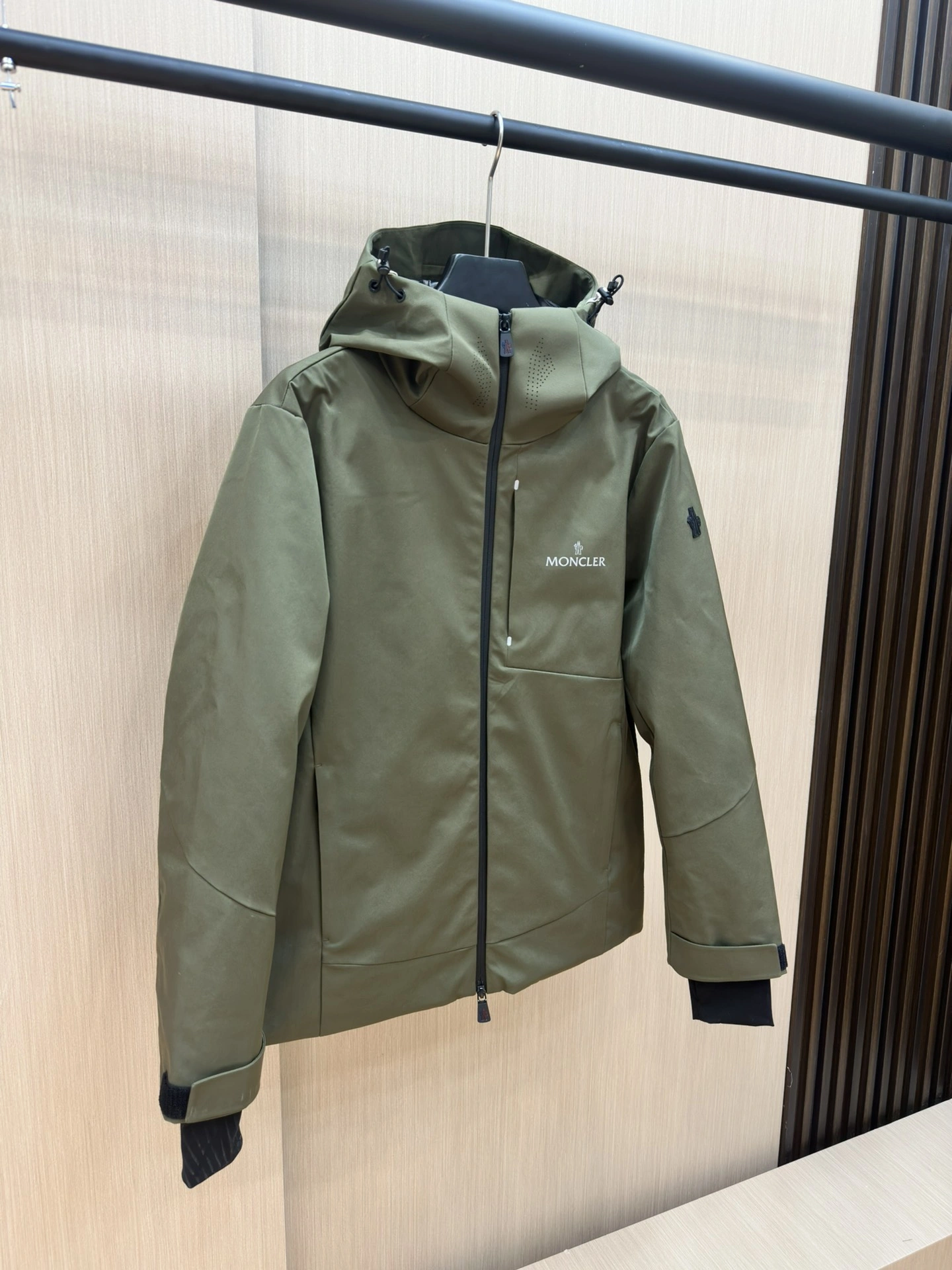 Original Moncler Down Jackets 145665