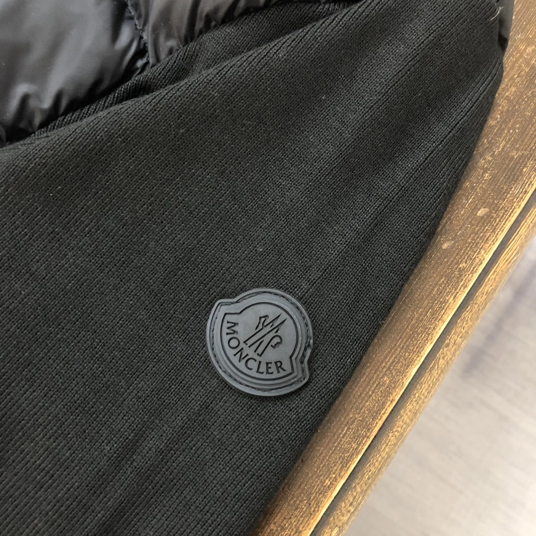 GoodFit Moncler Down Jackets 145668