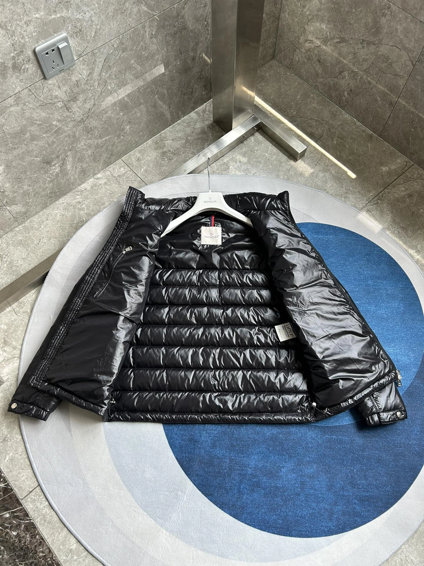 Moncler Down Jackets Efficient 145664