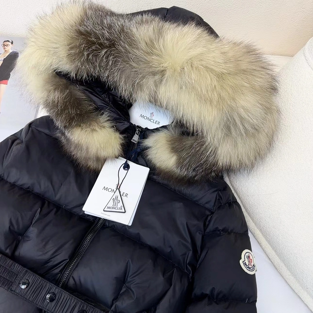 Moncler Down Jackets Minimalist 145666