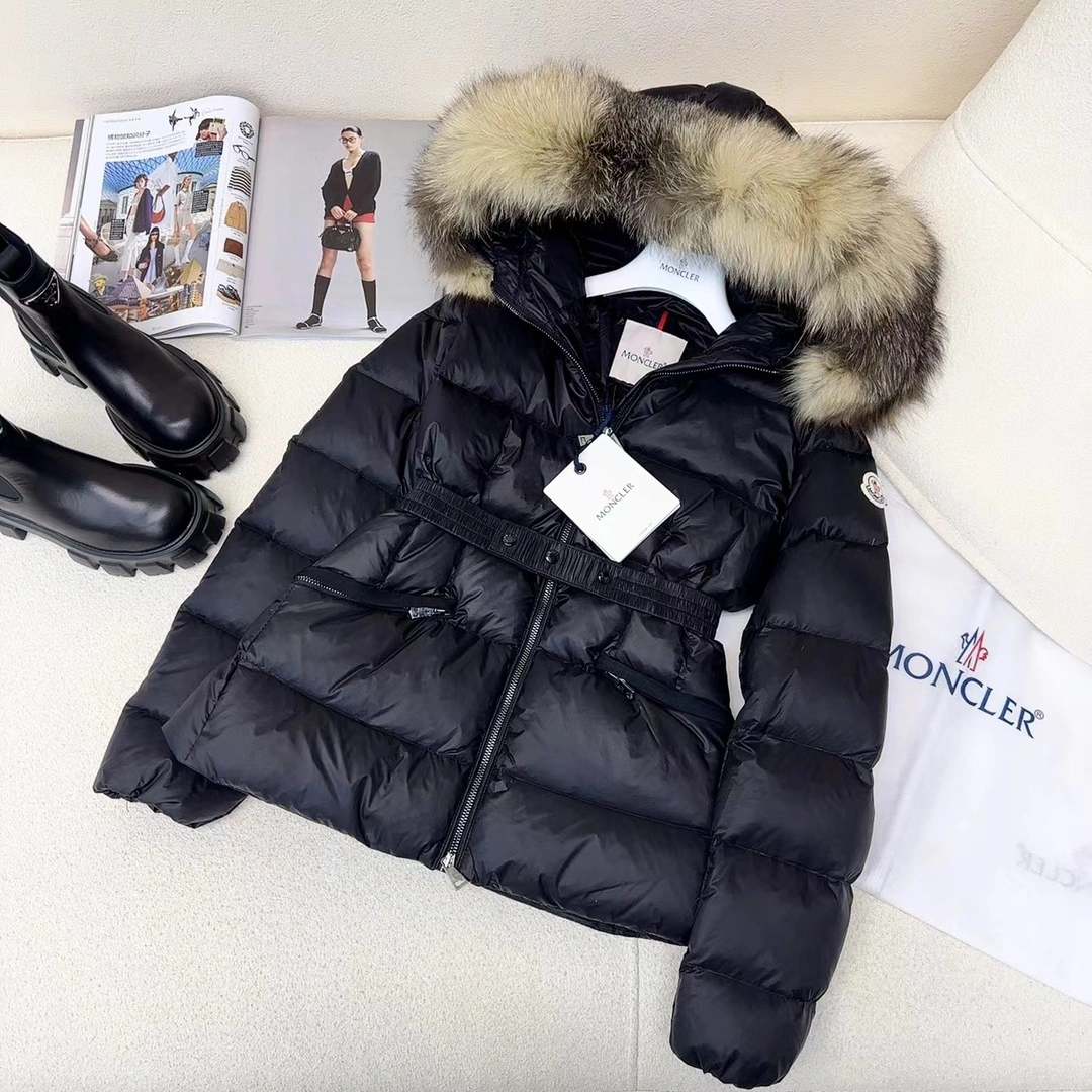 Moncler Down Jackets Minimalist 145666