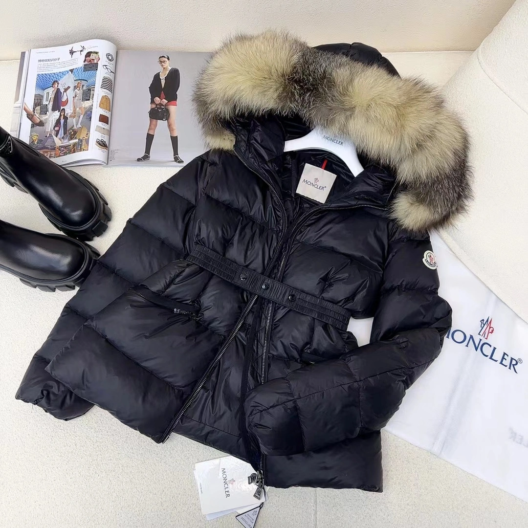 Moncler Down Jackets Minimalist 145666