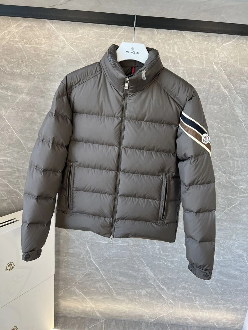 Moncler Down Jackets EasyMatch 145286