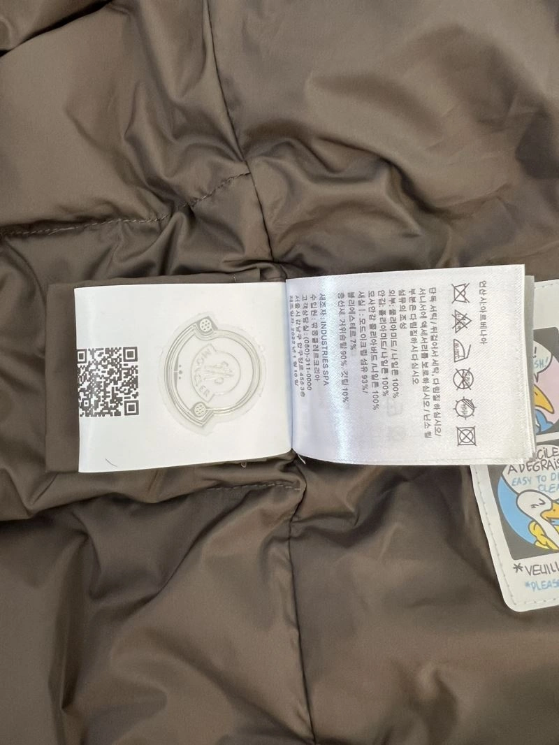 FashionForward Moncler Down Jackets 145268