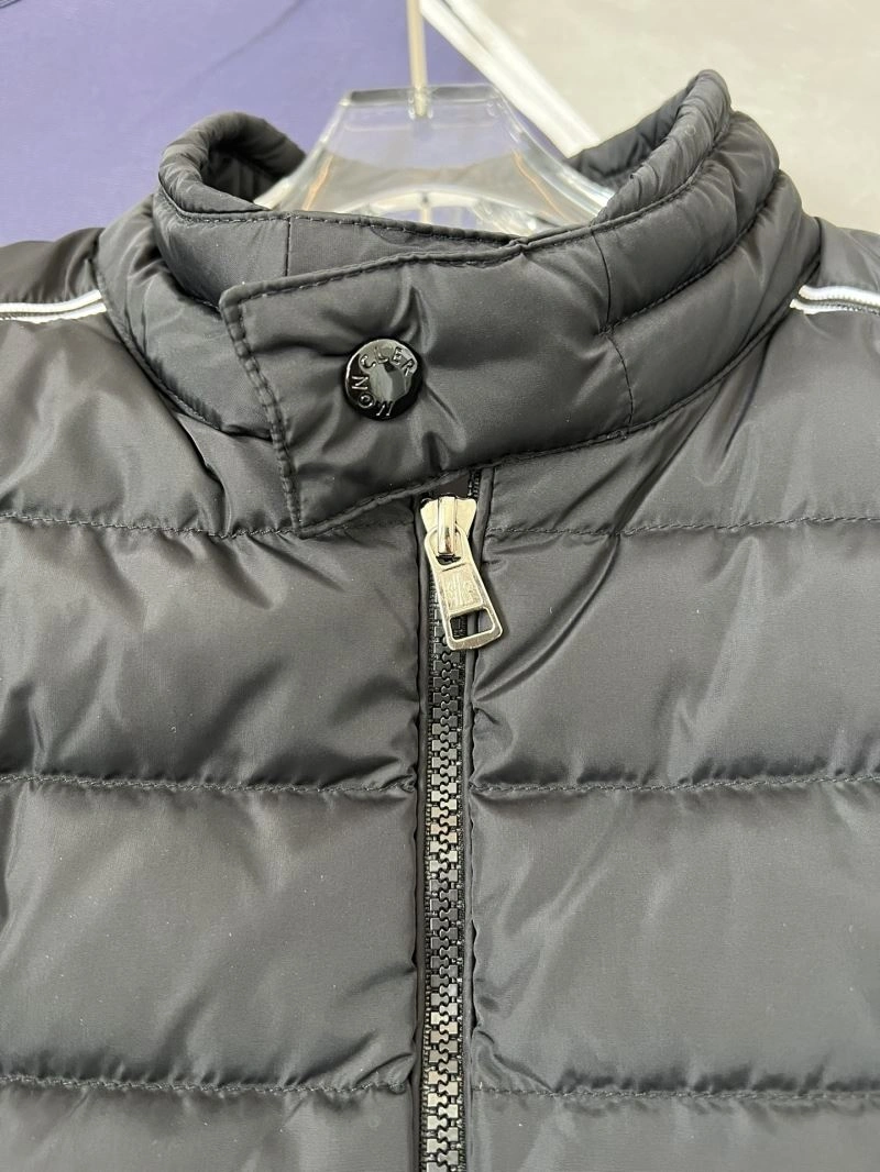 MoistureWicking Moncler Down Jackets 145265