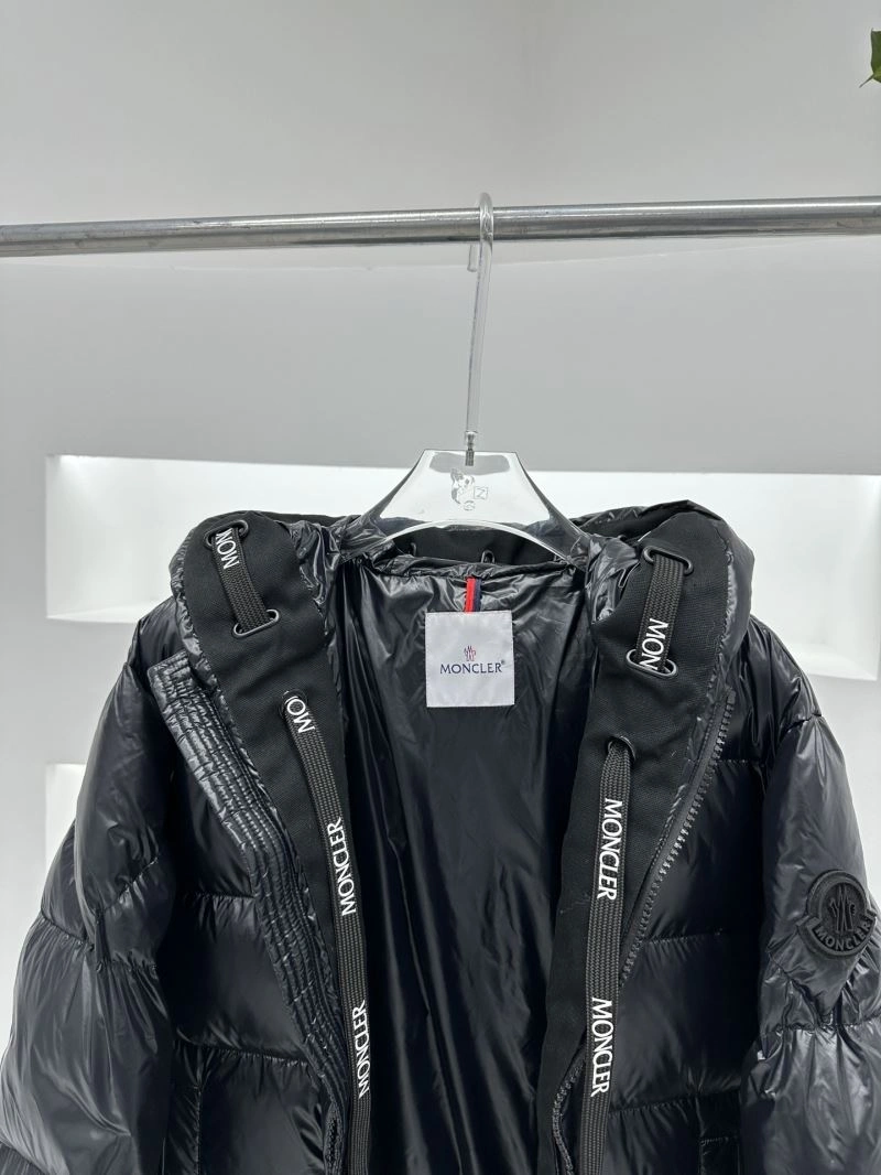 Sleek Moncler Down Jackets 145240