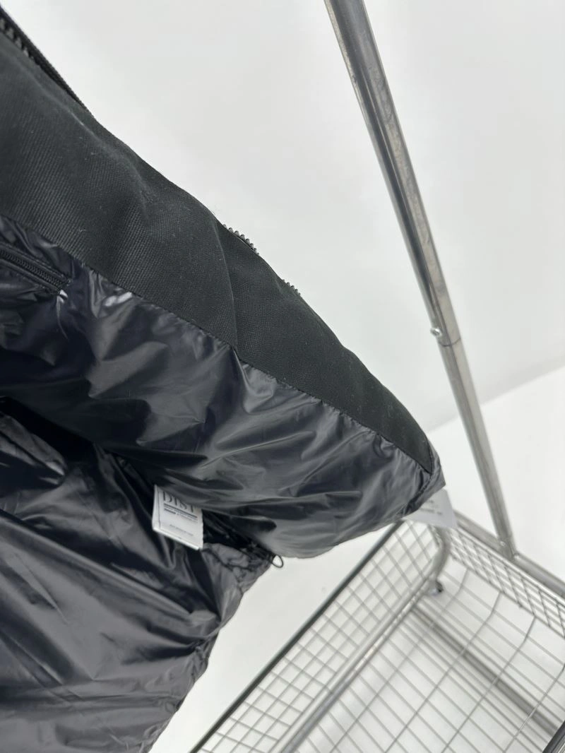 Sleek Moncler Down Jackets 145240