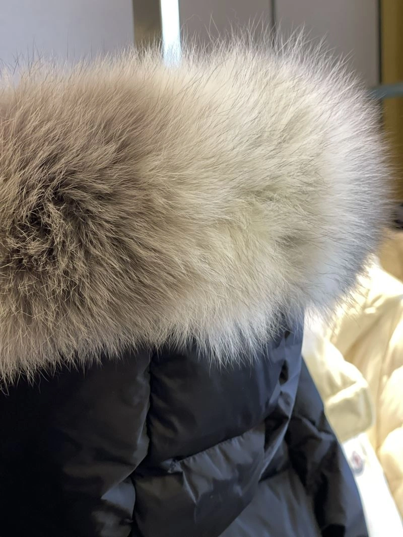 Practical Moncler Down Jackets 145254