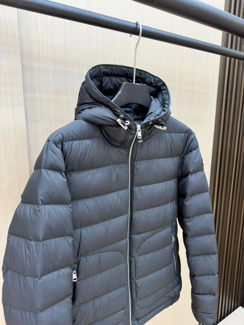 Moncler Down Jackets WaterResistant 145249