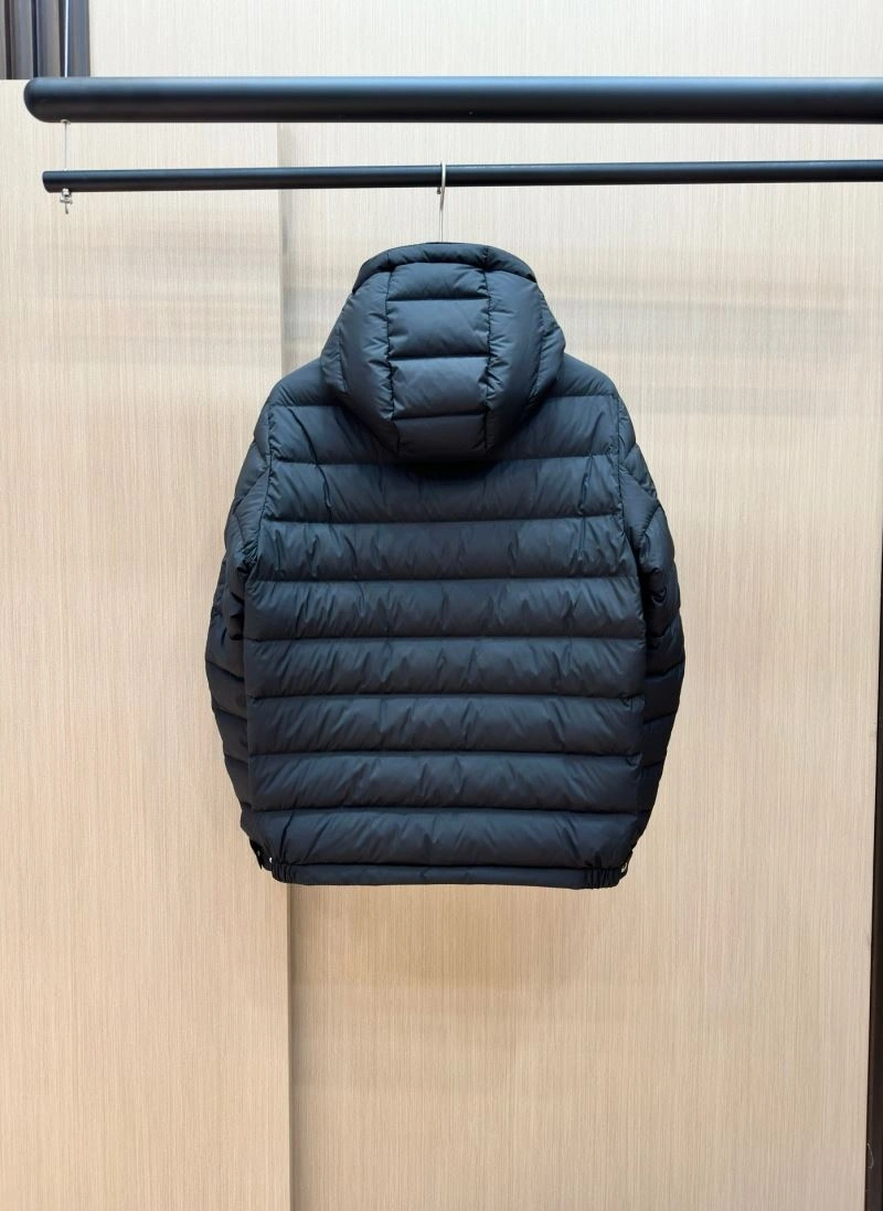 Moncler Down Jackets WaterResistant 145249