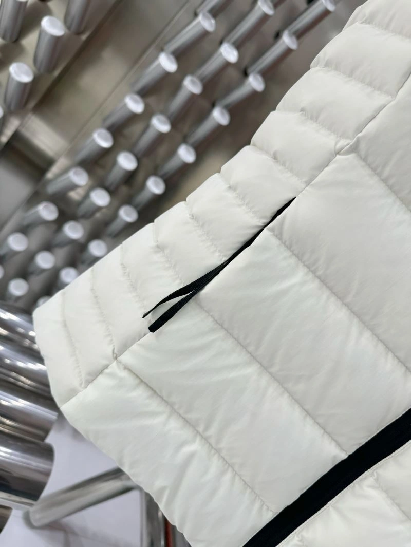 Moncler Down Jackets TimelessDesign 145225