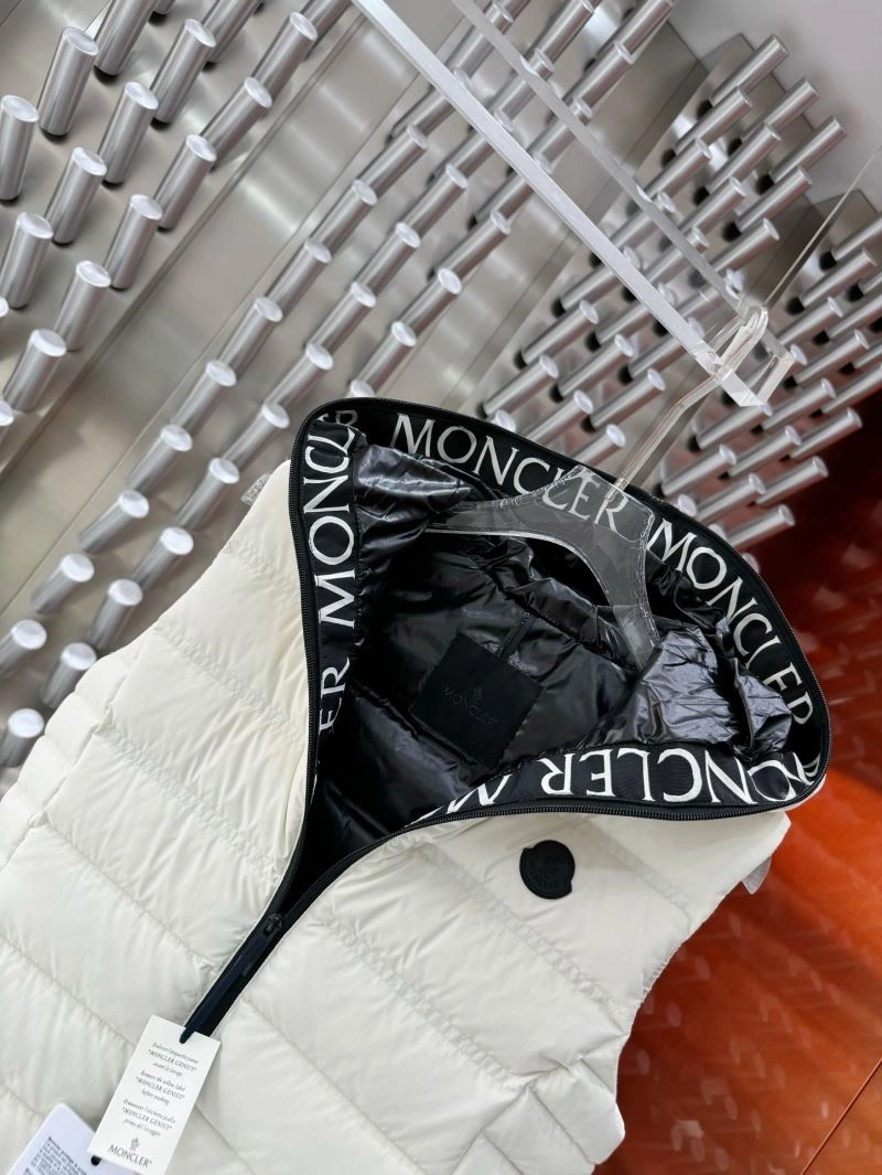 Moncler Down Jackets TimelessDesign 145225