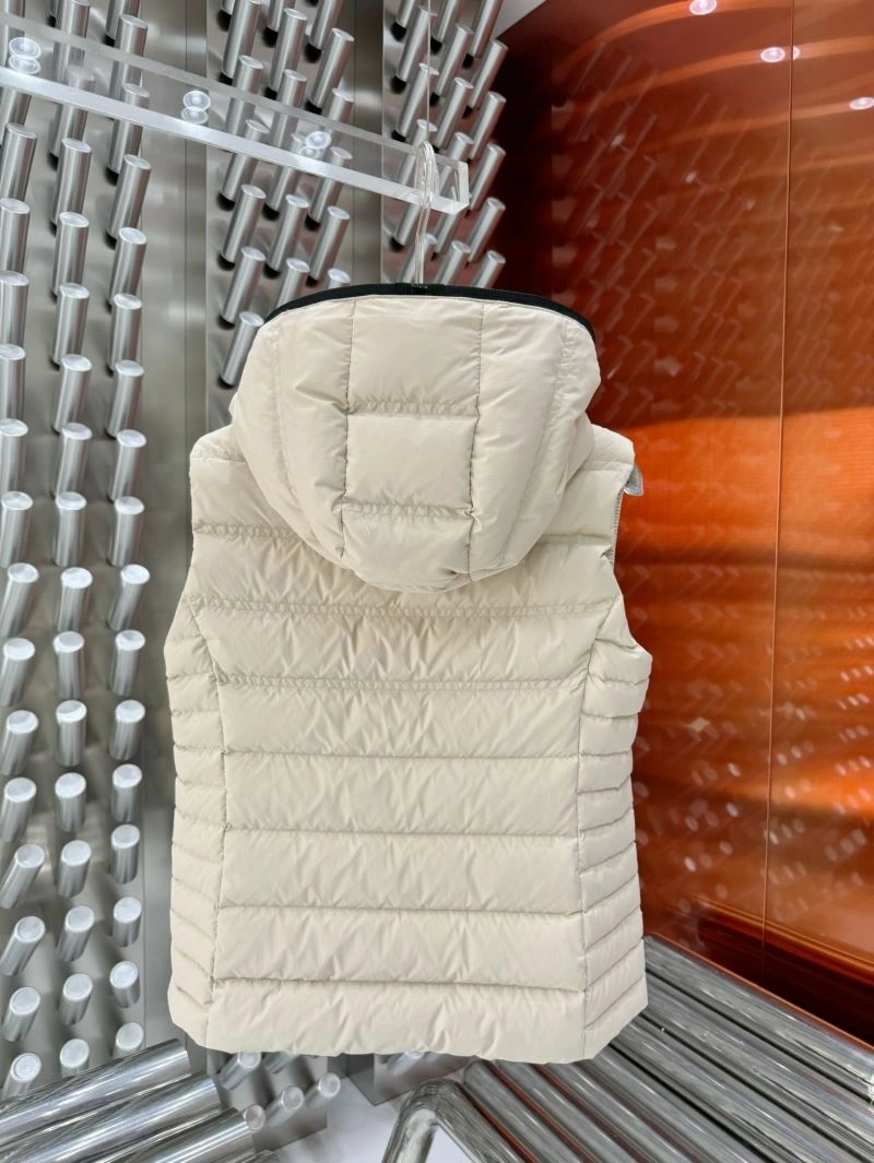 Moncler Down Jackets EyeCatching 145250