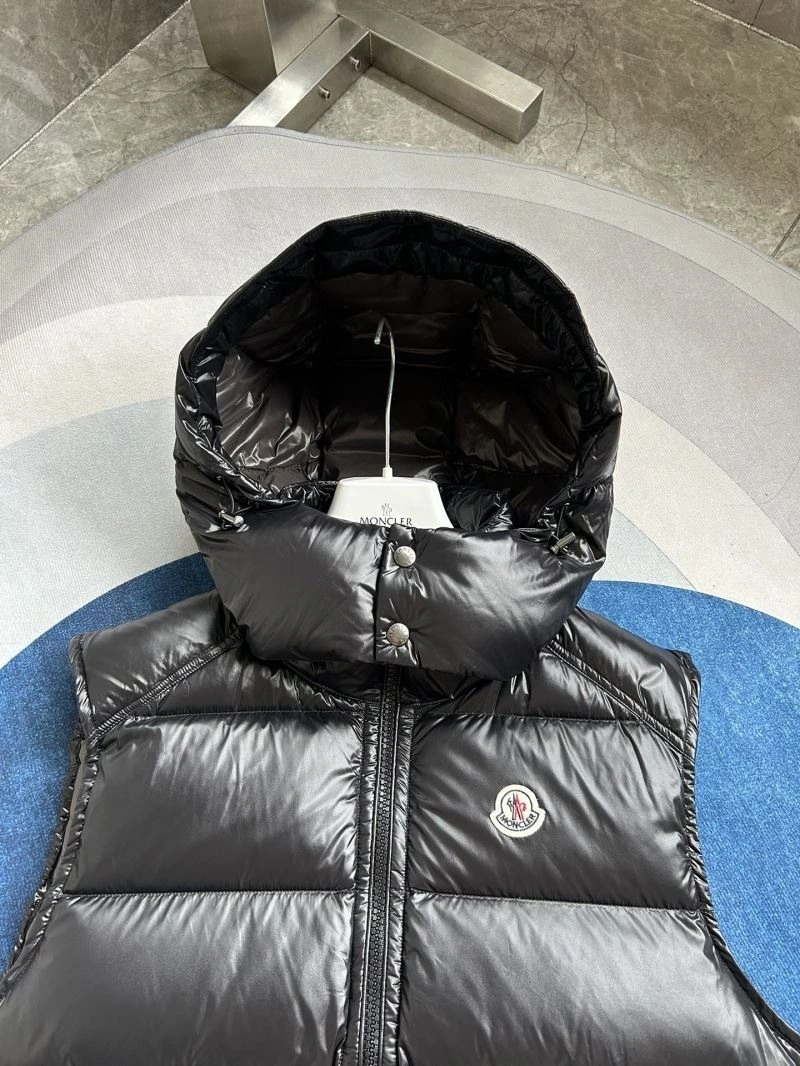 Moncler Down Jackets Breathable 145221