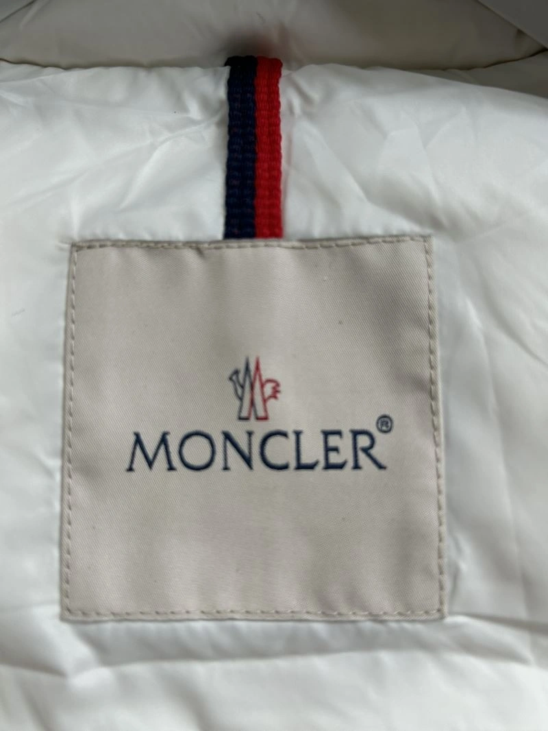 Durable Moncler Down Jackets 145195