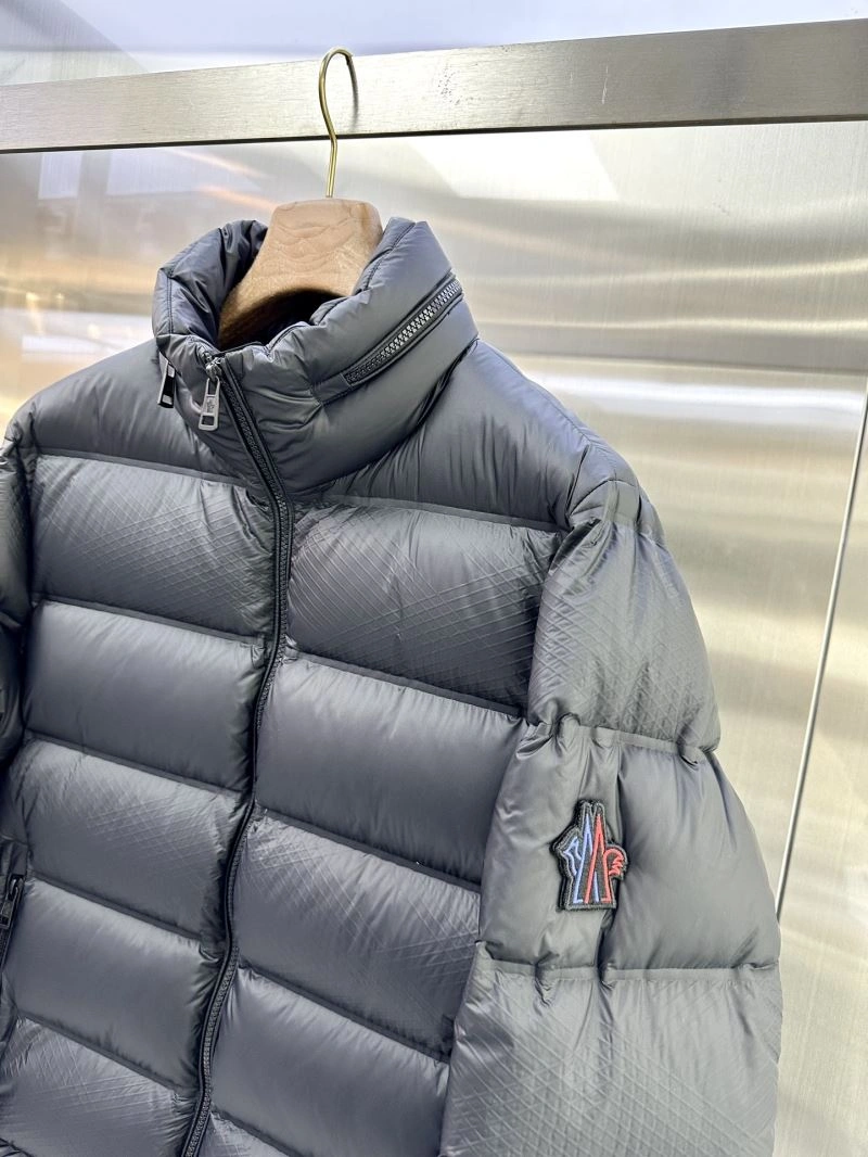 Sustainable Moncler Down Jackets 145192
