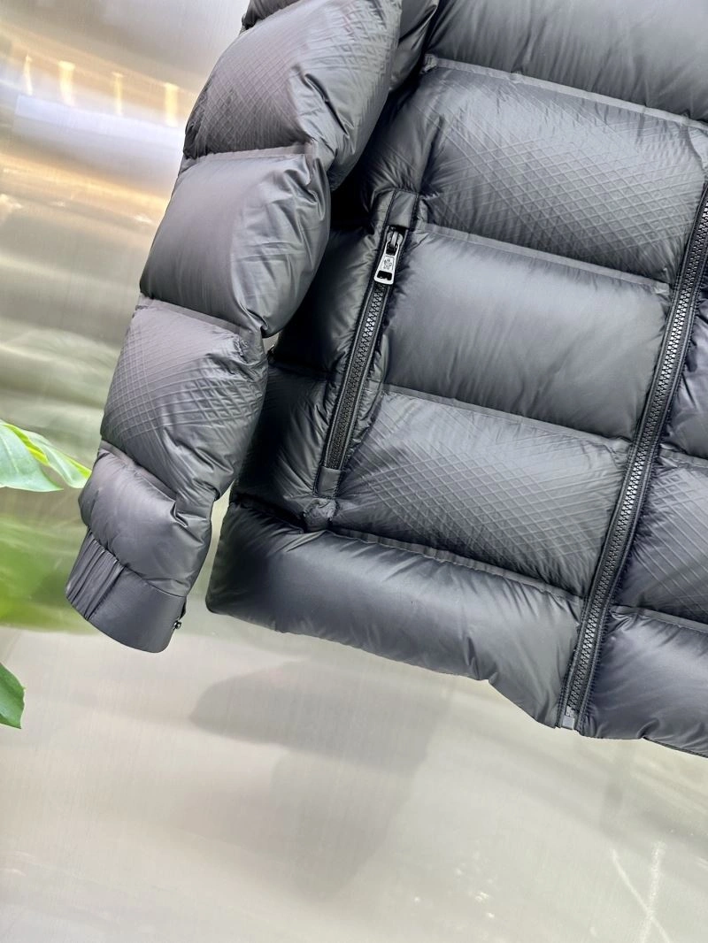 Sustainable Moncler Down Jackets 145192