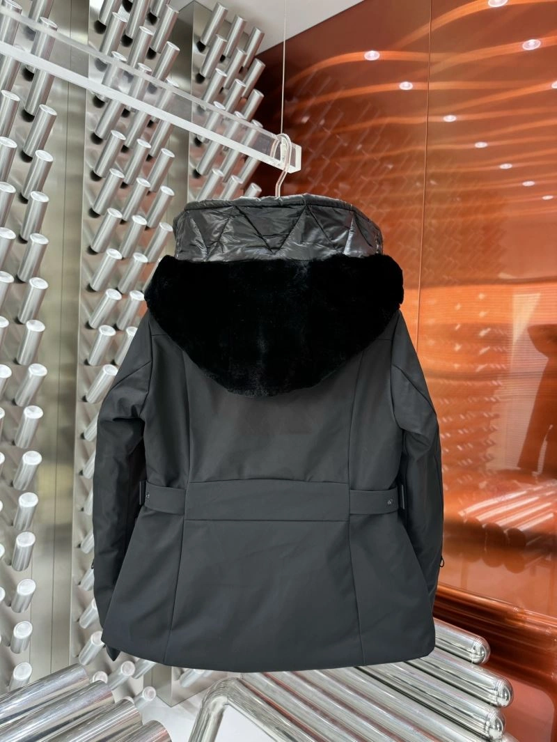 Moncler Down Jackets EyeCatching 145204