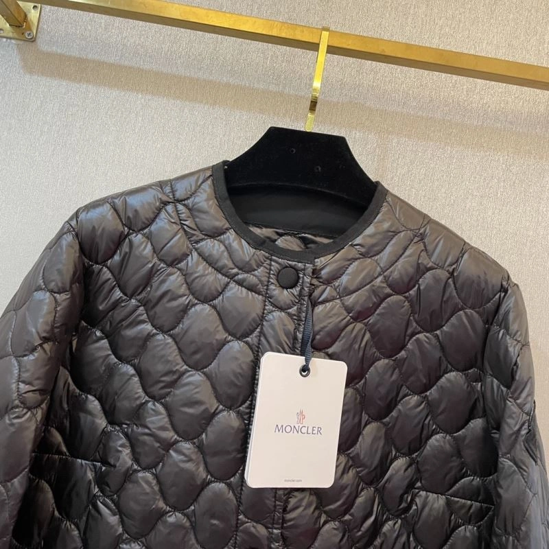 Compact Moncler Down Jackets 145189