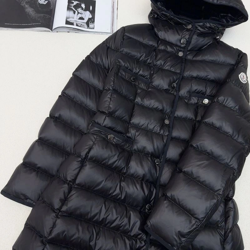 Moncler Down Jackets Unique 145203