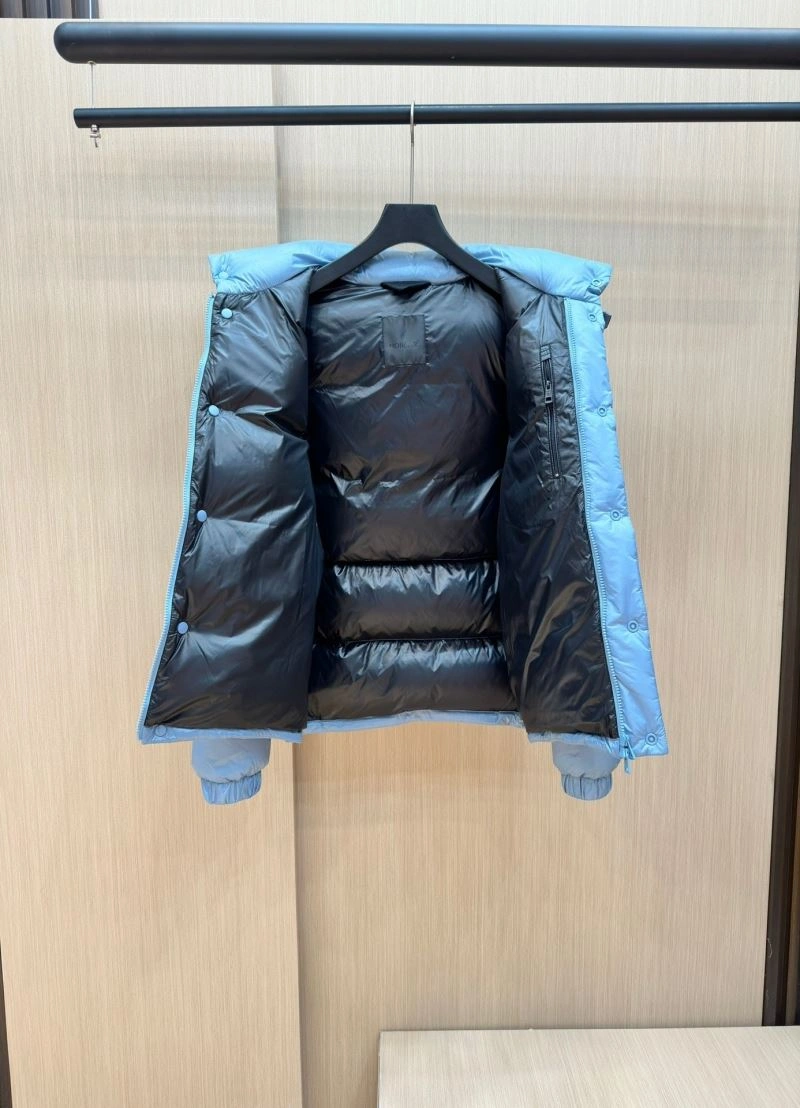 Moncler Down Jackets Supportive 145197