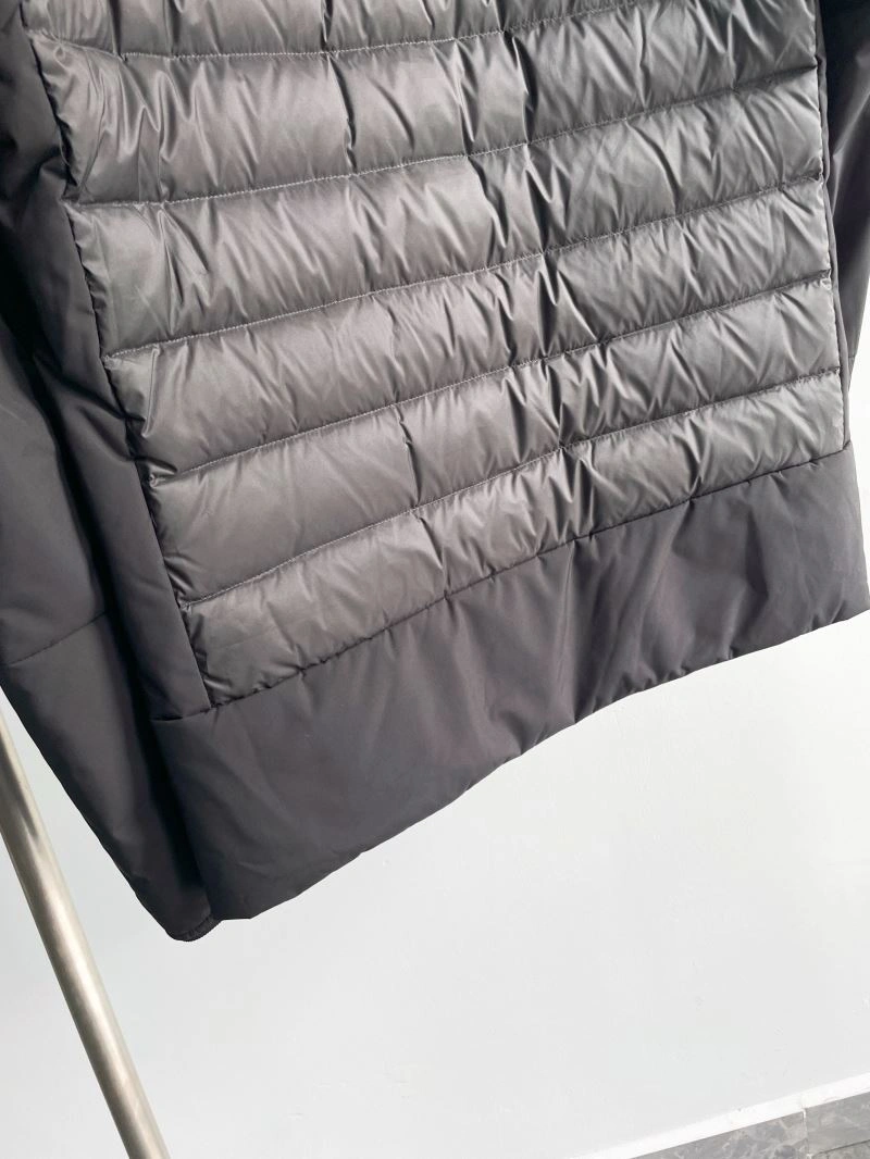 Practical Moncler Down Jackets 145181