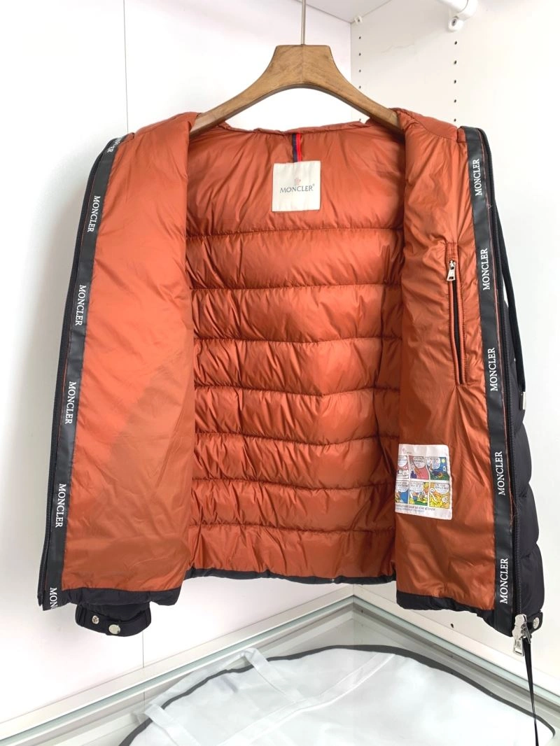 Moncler Down Jackets Attractive 145178