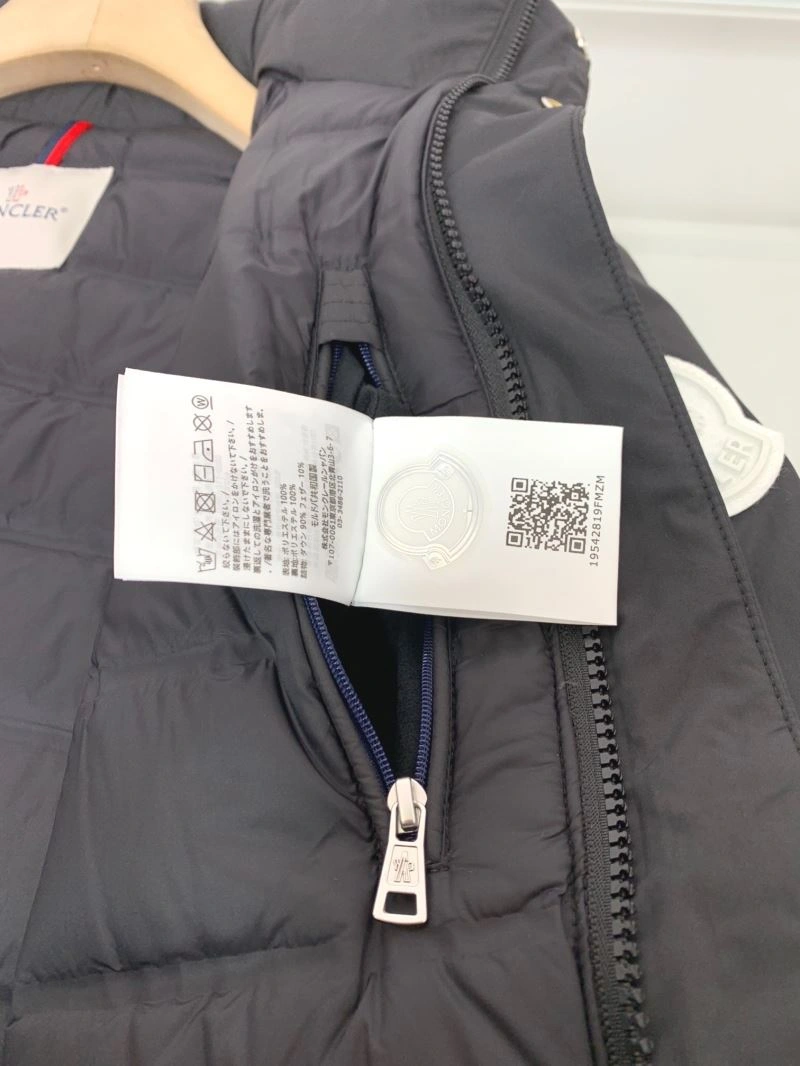 Affordable Moncler Down Jackets 145176