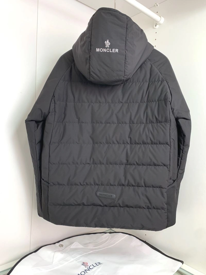 Trendsetting Moncler Down Jackets 145173
