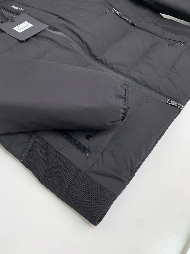 Trendsetting Moncler Down Jackets 145173