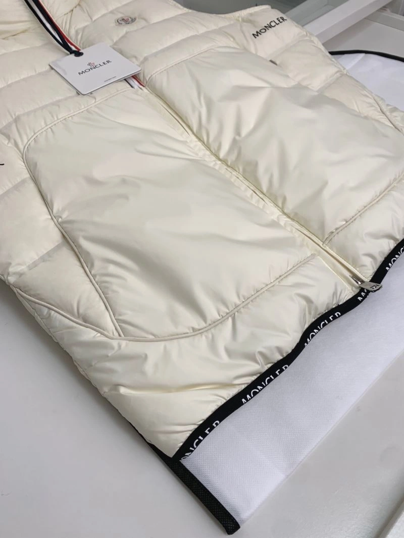 Youthful Moncler Down Jackets 145172