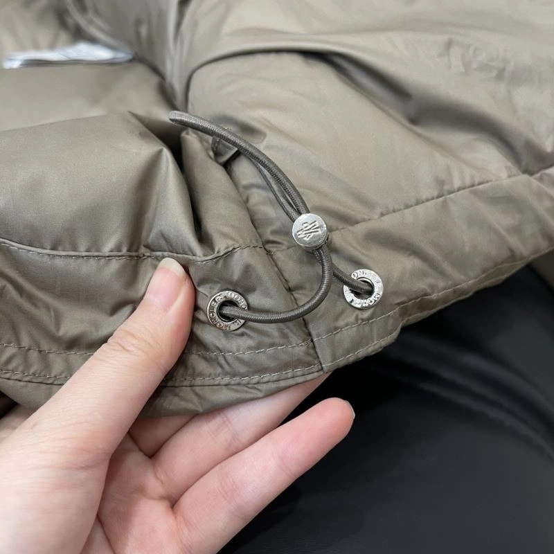 WaterResistant Moncler Down Jackets 145165