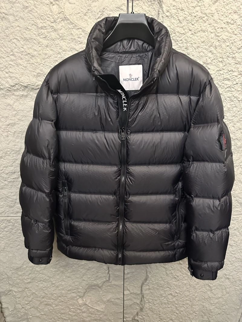 Cozy Moncler Down Jackets 145170