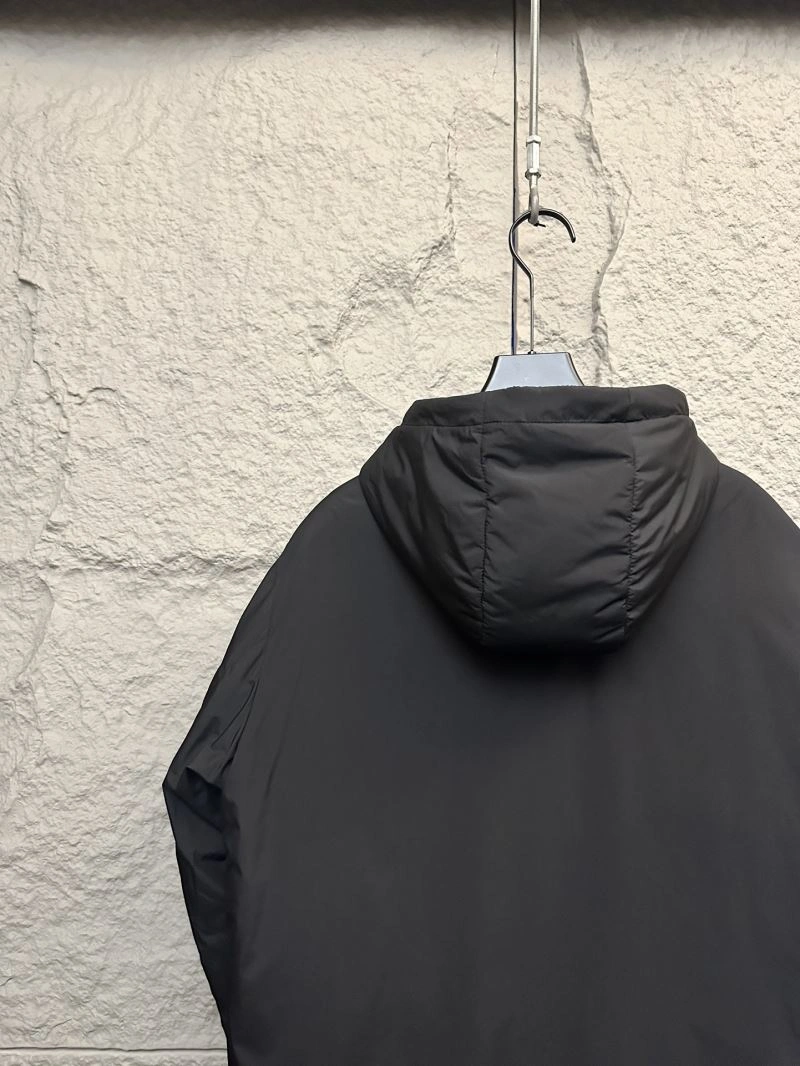 Moncler Down Jackets Durable 145161
