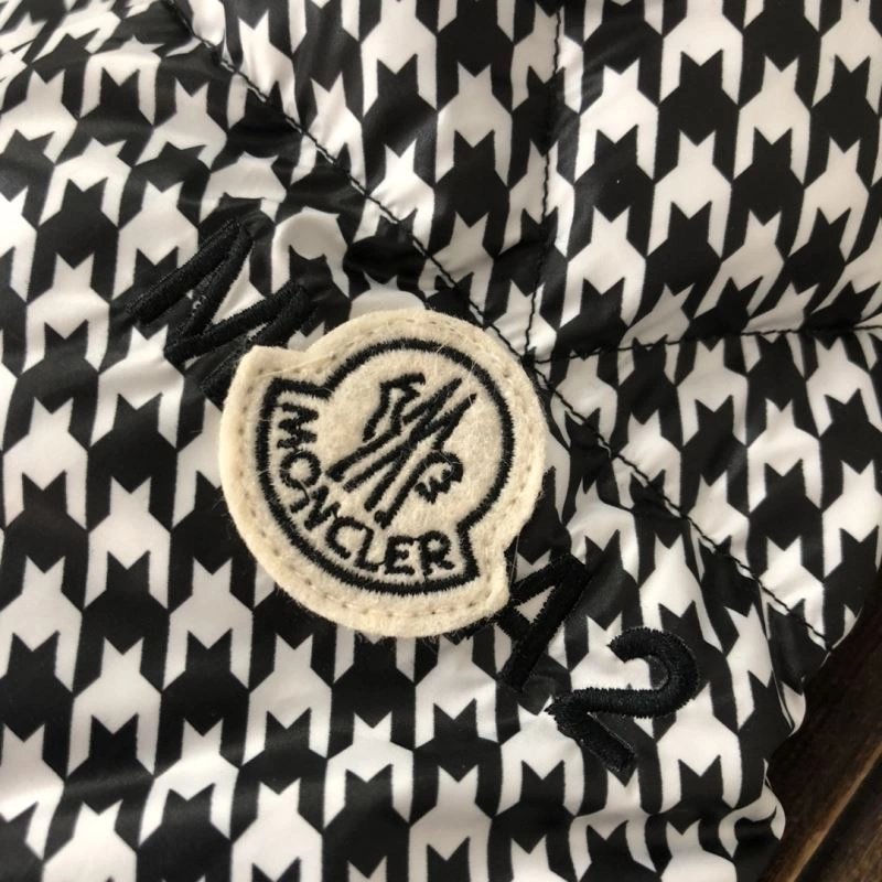 Attractive Moncler Down Jackets 145151