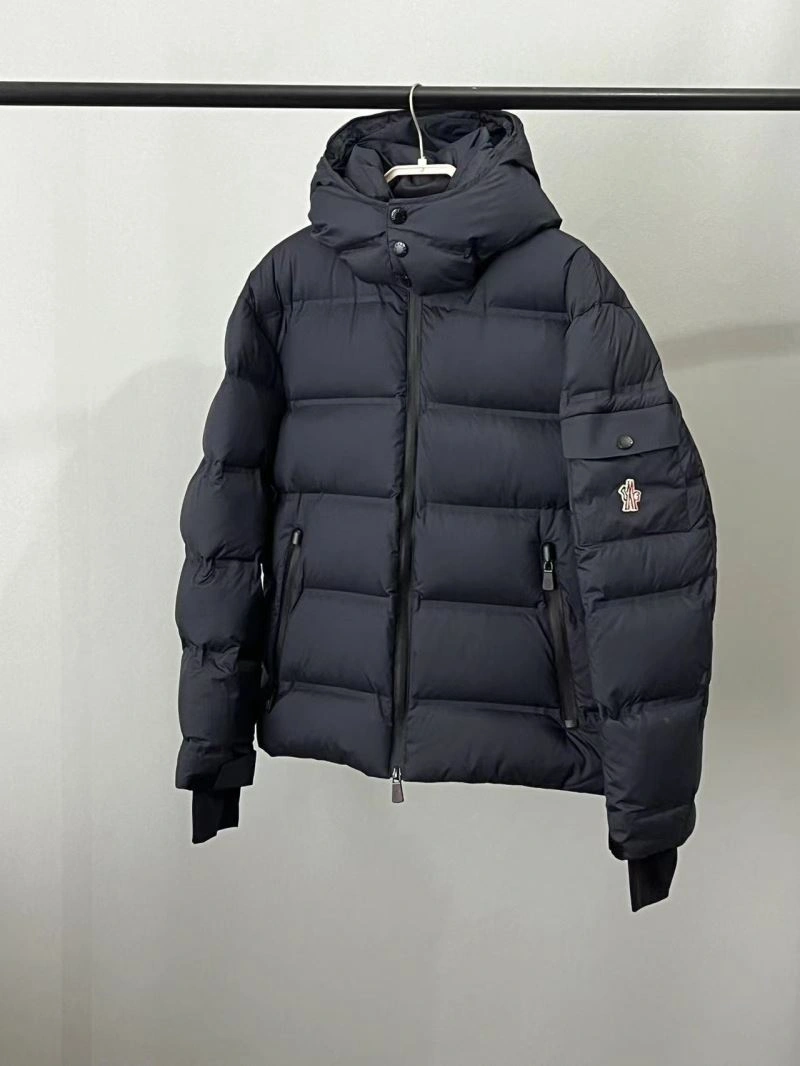 Moncler Down Jackets Effortless 145139