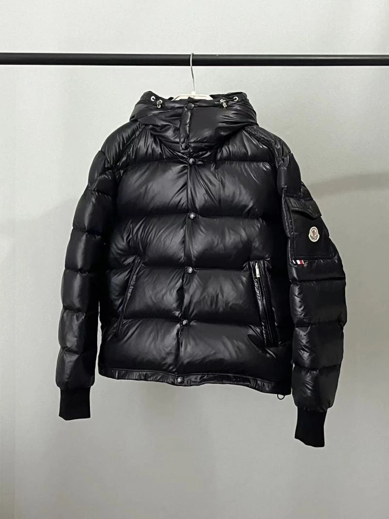Moncler Down Jackets Practical 145135