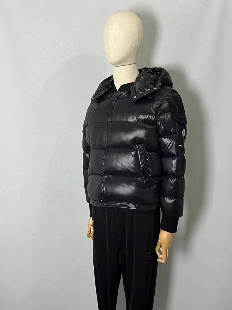 Moncler Down Jackets Practical 145135